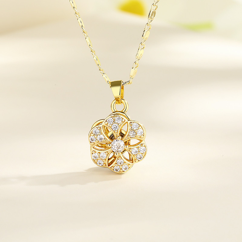 18k Gold-Plated Zircon Rotating Flower Necklace