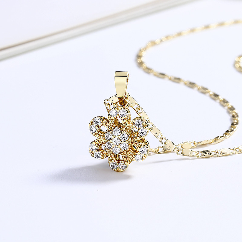 18k Gold-Plated Zircon Rotating Flower Necklace