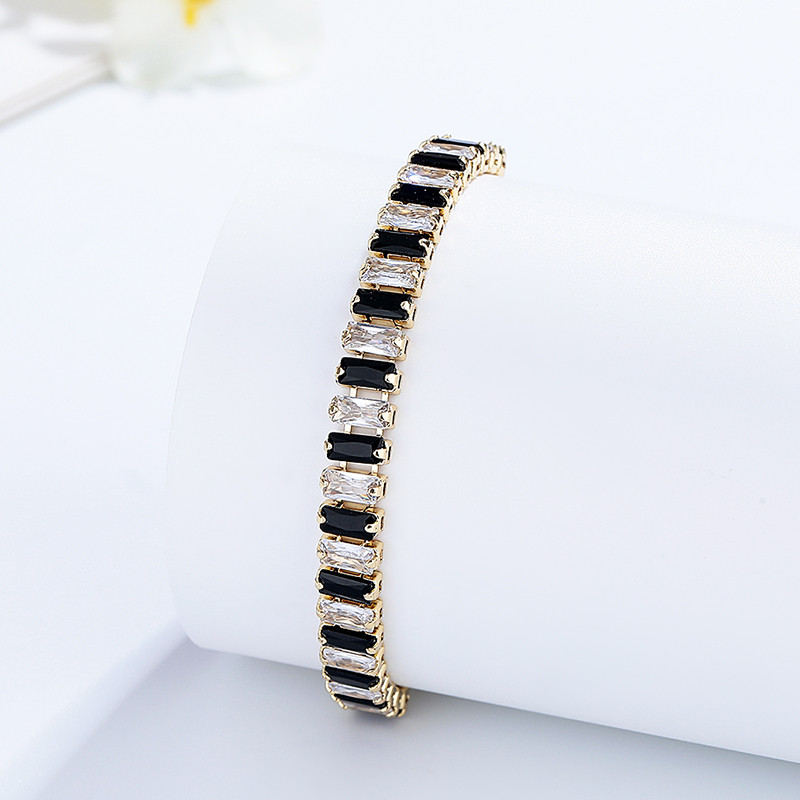 The 18K Gold-Plated Colorful Zircon Flower Bracelet