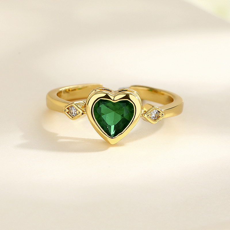 Anillo Radiante En Forma De Corazón Con Circonitas De Colores Bañado En Oro De 18k - Al Por Mayor