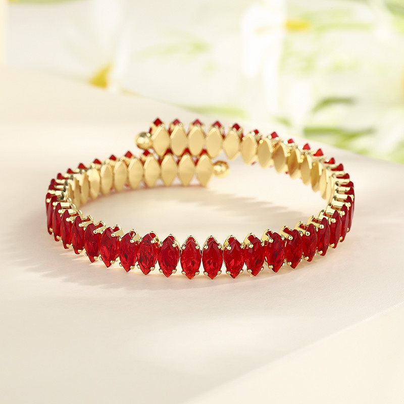 The 18K Gold-Plated Colorful Zircon Flower Bracelet