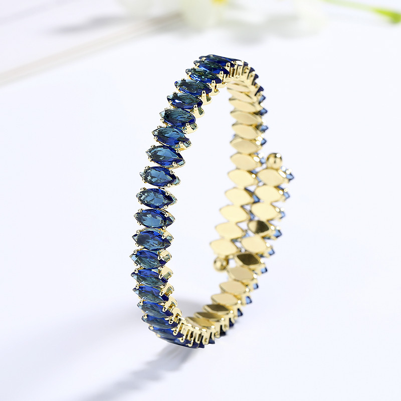 The 18K Gold-Plated Colorful Zircon Flower Bracelet