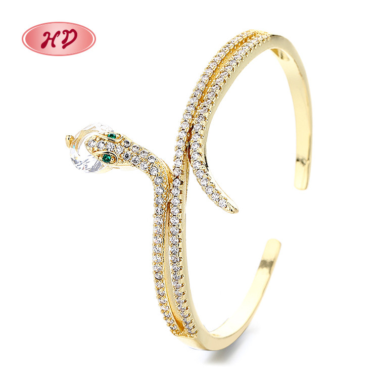 18K Gold-Plated Heart-Shaped Braided Bracelet