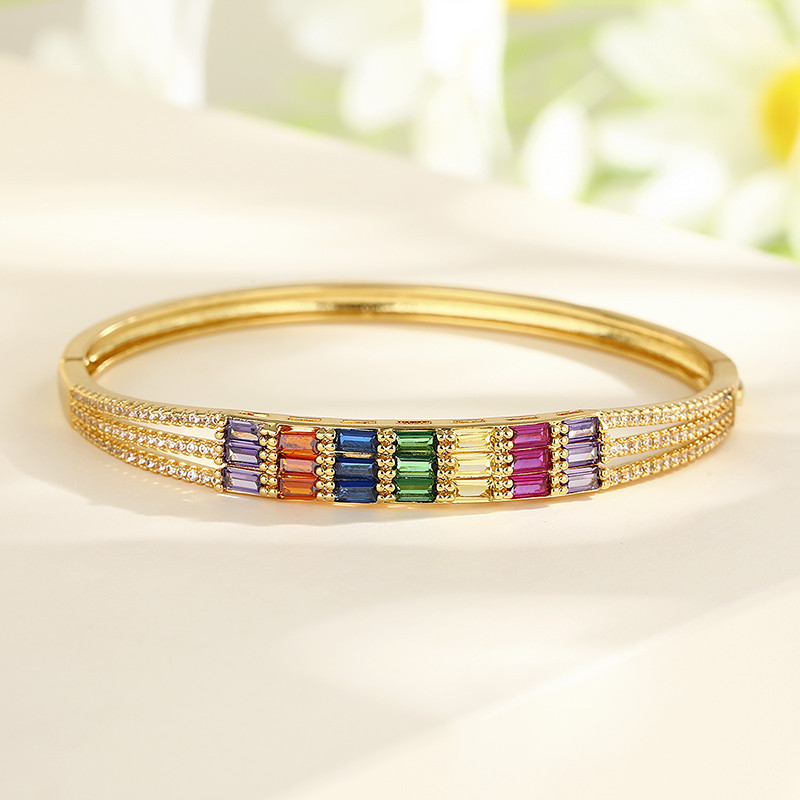 The 18K Gold-Plated Colorful Zircon Flower Bracelet