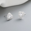 Clásico Corte de zircon en forma de corazón mujeres 925 pequeñas joyas de moda retro de plata esterlina pendientes