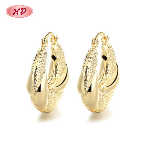 Accesorios HD al por mayor moda retro 18k pendientes de mujer dorada proveedores de pendientes Hoop