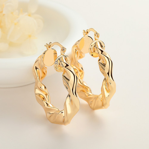 Joyería de moda irregular regalo hengdian 18k pendientes de baja sensibilidad para mujeres doradas