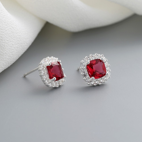 Wholesale Custom 925 Sterling Silver Cubic Zirconia Vintage For Ladies Fashion Stud Earrings