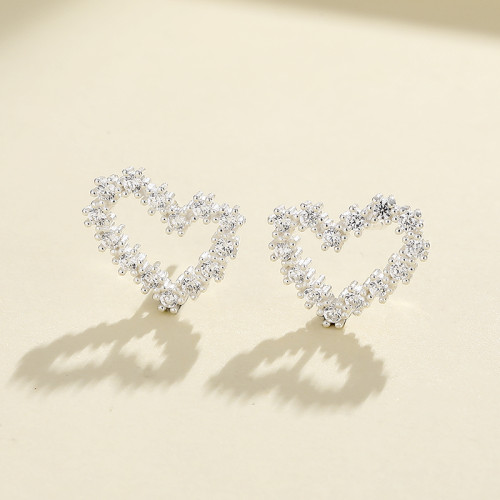 Fine Jewelry Heart Shaped Cubic Zirconia 925 Sterling Silver Plated Stud Earrings