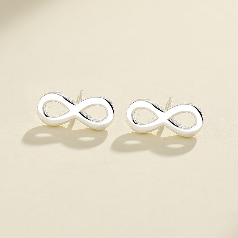 S925 Silver Number Eight Stud Earrings