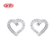 Joyas exquisitas estilo retro pendientes en forma de corazón de plata para mujeres 925