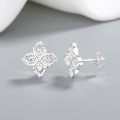 Fine Jewelry 925 Sterling Silver Cubic Zirconia Flower Pattern Stud Earring