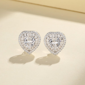 Elegant Wholesale Silver Stud Earrings Vintage Women'S 925 Silver Custom Stud Earrings