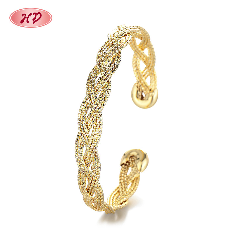 18K Gold-Plated Heart-Shaped Braided Bracelet