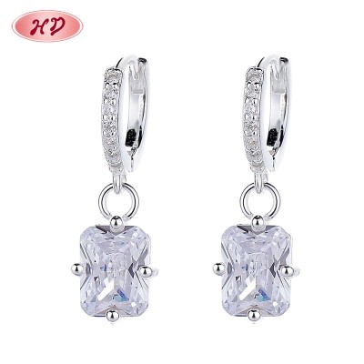 Joyas de moda cuadradas blancas retro Cube zircon Girl baja alergia 925 gotas pendientes de boda