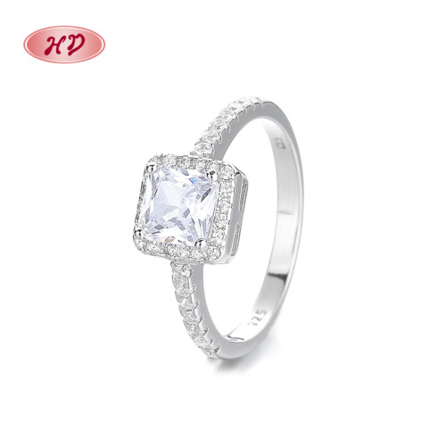 925 Sterling Silver Ring With Sparkling Cubic Zirconia For Wholesale High End Jewelry