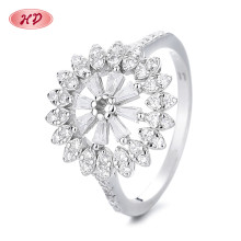 Elegante anillo de circonita cúbica de gama alta, anillo de eventos exclusivo de plata 925
