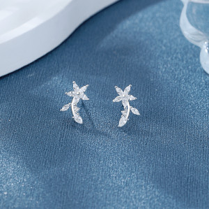 Pendientes de plata de ley 925 con forma de flor y circonita cúbica para joyería elegante al por mayor para mujer