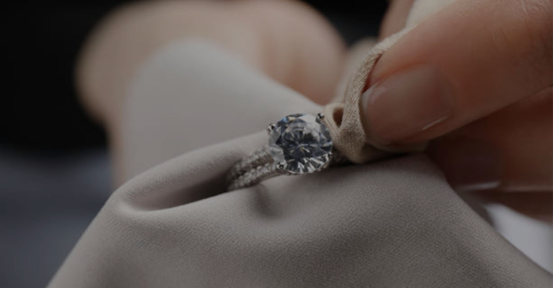 Choosing a Quality Jewelry Supplier: Key Considerations for Success