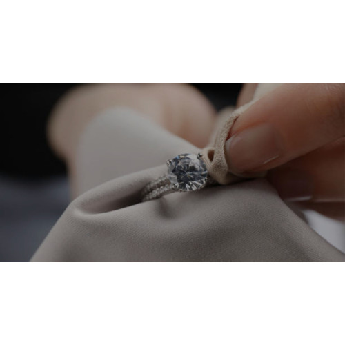 Choosing a Quality Jewelry Supplier: Key Considerations for Success