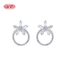 Venta al por mayor de pendientes de plata de ley 925 para mujer con flor de margarita y circonita cúbica