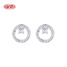 Pendientes de botón para mujer en plata de ley 925 con geometría circular blanca y circonita cúbica