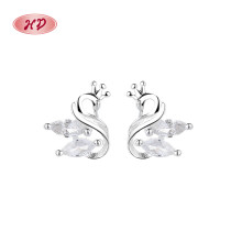 Venta al por mayor de pendientes de plata de ley 925 para mujer con diseño de cisne