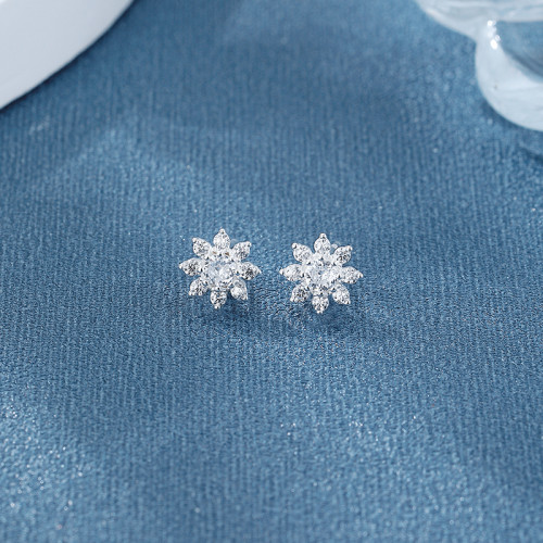 Wholesale 925 Sterling Silver Women's Stud Earrings White Sunflower Design Zirconia