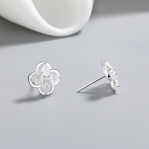 White Flowers 925 Sterling Silver Women's Stud Earrings Cubic Zirconia For Wholesale Jewelry