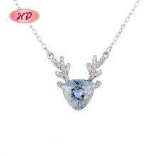 Collar de cadena grande de circonita cúbica azul con cuerno de ciervo en plata S925