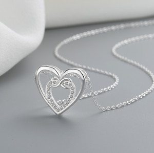 Collares con colgante de corazón S925 para mujer, joyería al por mayor