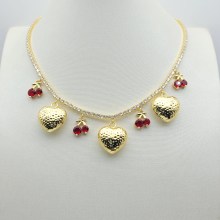 Nuevos collares de moda chinos chapados en oro de 18 quilates con diseño de corazón y cereza.