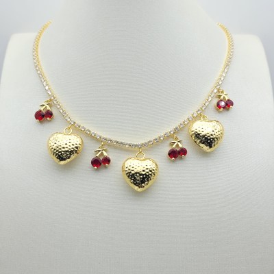 Nuevos collares de moda chinos chapados en oro de 18 quilates con diseño de corazón y cereza.