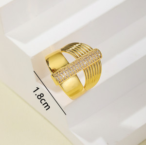 Anillo de circonita cúbica al por mayor | Joyería geométrica de circonitas bañada en oro de 18 quilates