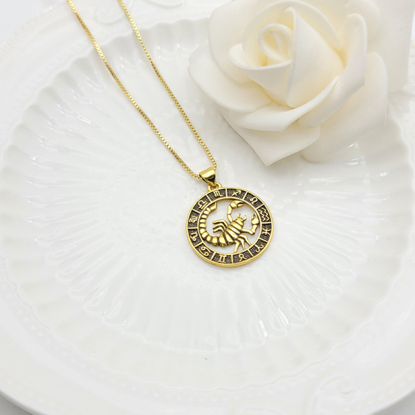 Collar Cáncer | Serie Constelación, joyería para mujer bañada en oro de 18 quilates, venta al por mayor