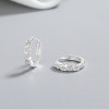 Pendientes Huggies de corazón | Joyería de plata 925 con circonitas blancas AAA al por mayor para mujeres