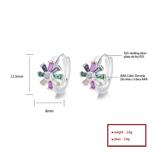Fabricante de aretes sencillos de plata de ley 925 | Aretes Huggie con flor de circonita color margarita