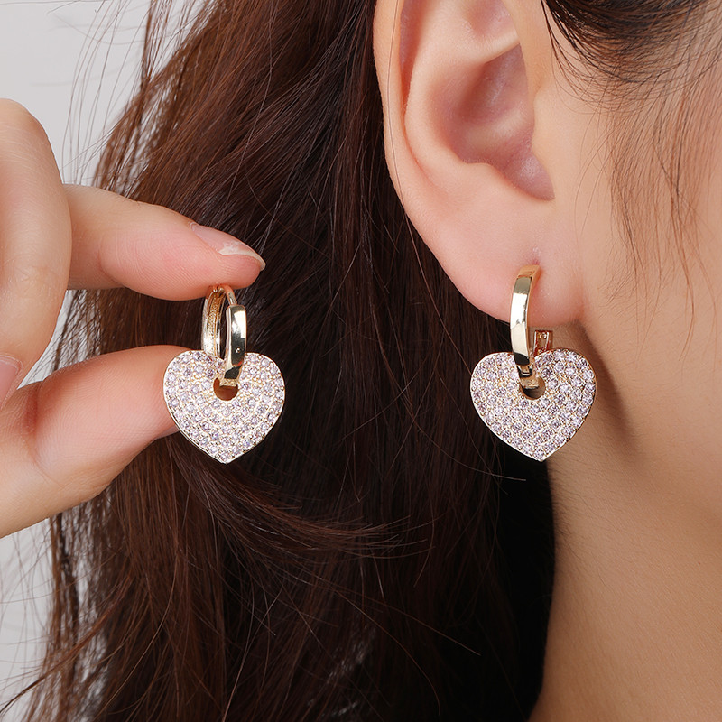 18k gold plated heart shaped earrings