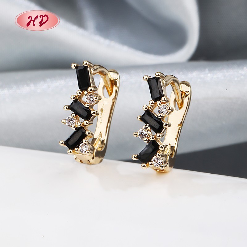 Women Fashion Earrings