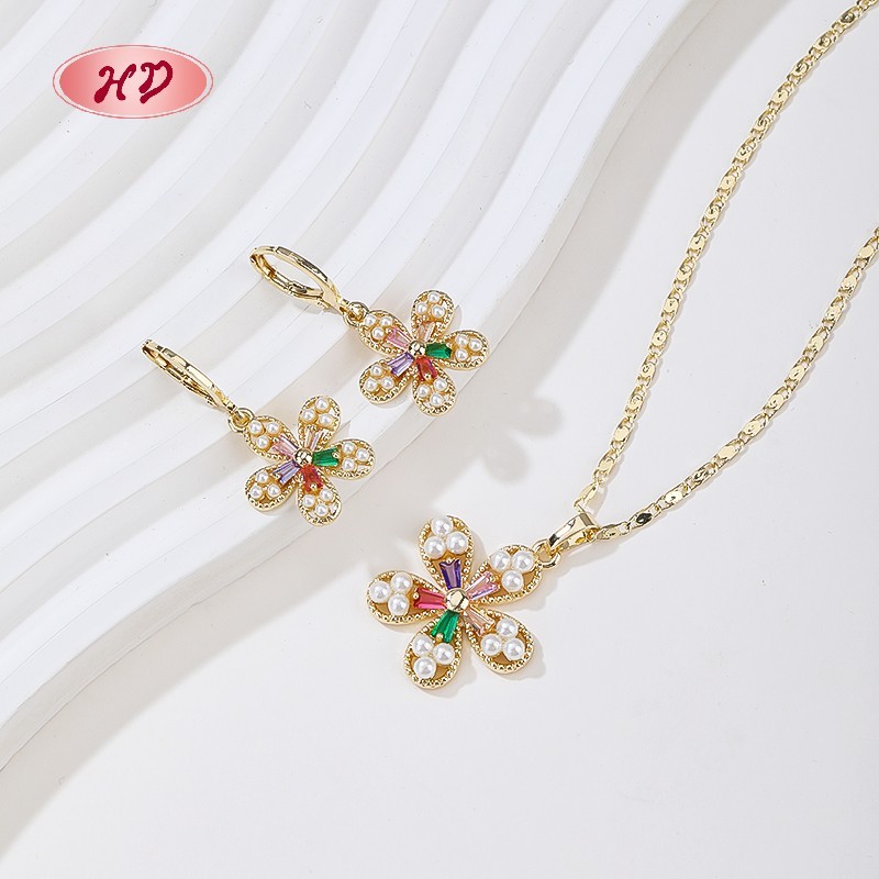 Dainty Shinning Flower Jewlry Set