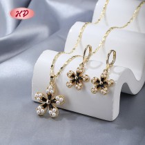 Elegant Floral & Heart 18k Gold - Plated Jewelry Set | Wholesale and Custom Trendy Bridesmaid Jewelry Sets by Hengdian