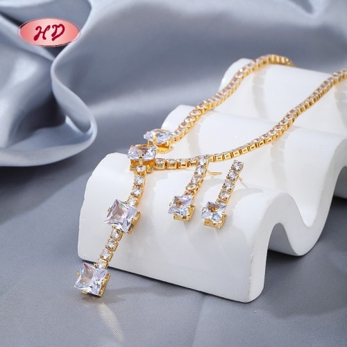 Chic 18k Gold - Plated Square Zircon Jewelry Set | Wholesale Fashion Forward Find