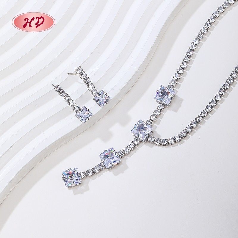 Dainty Shinning Square Jewlry Set