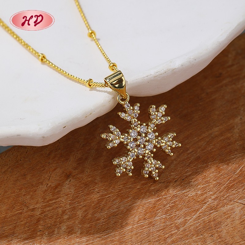 Bisutería Collar con colgante de copo de nieve chapado en oro de 18 quilates