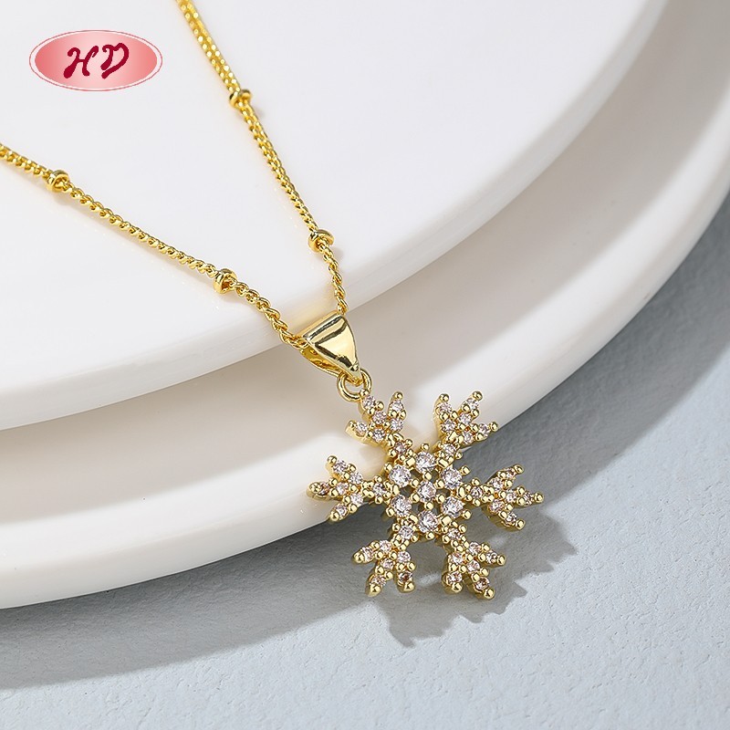 Bisutería Collar con colgante de copo de nieve chapado en oro de 18 quilates