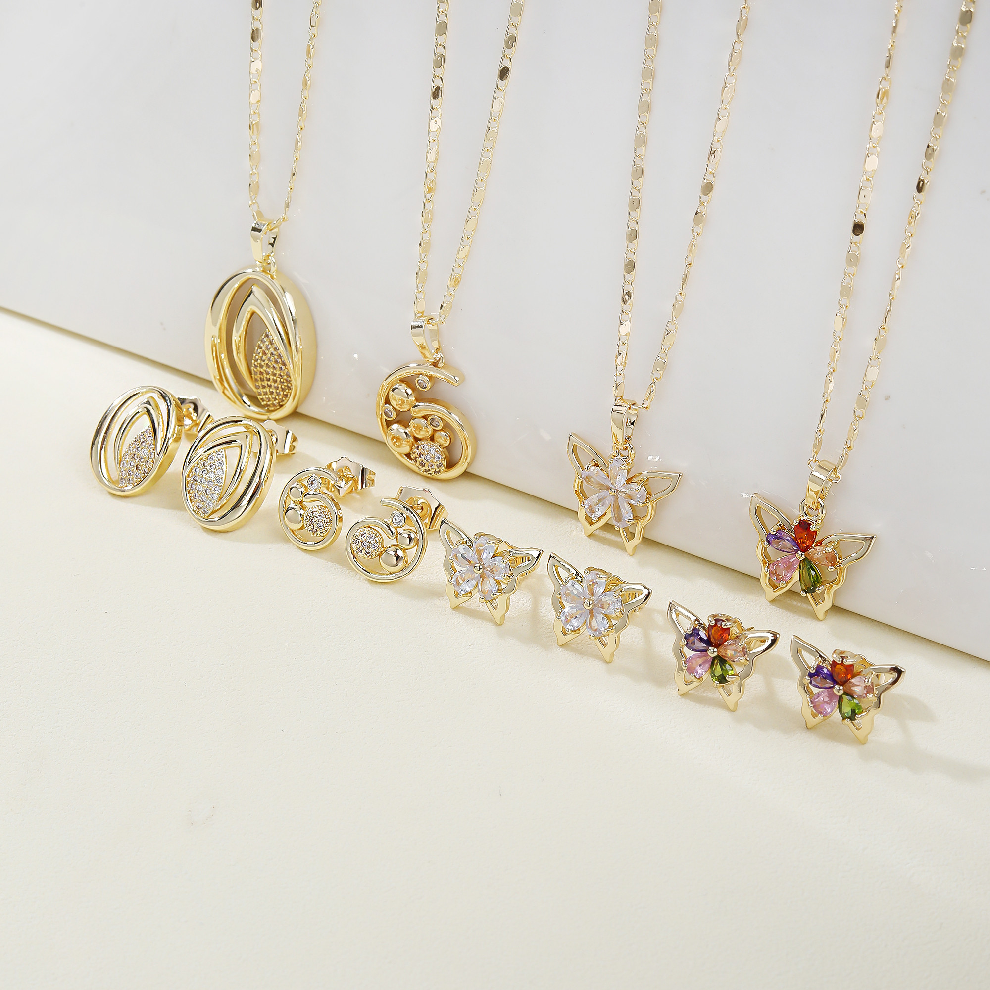 18k Gold Jewelry Sets by Hengdian Jewelry