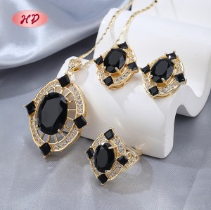 Hermoso conjunto de collar, aretes y anillo negro en oro de 18 quilates | Conjunto de joyería para mujer para uso diario