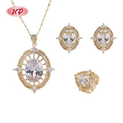 Conjunto de anillo, collar y aretes de oro blanco de 18 quilates | Conjunto de joyería de latón para mujer al por mayor