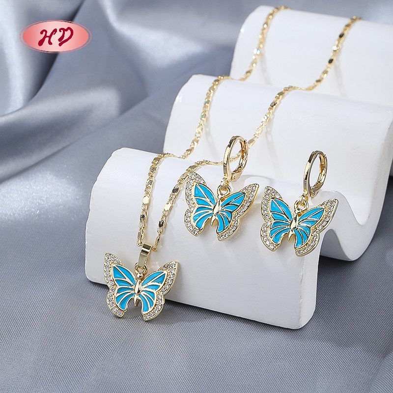 Vintage 18K Gold-plated Butterfly Necklace & Earrings Set for Women