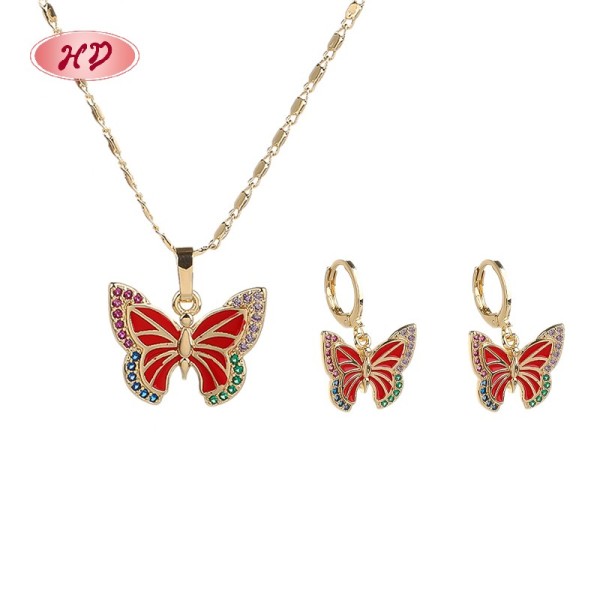 Conjunto de collar y aretes de mariposa bañados en oro de 18 quilates | Conjunto de joyas coloridas para bodas de mujer